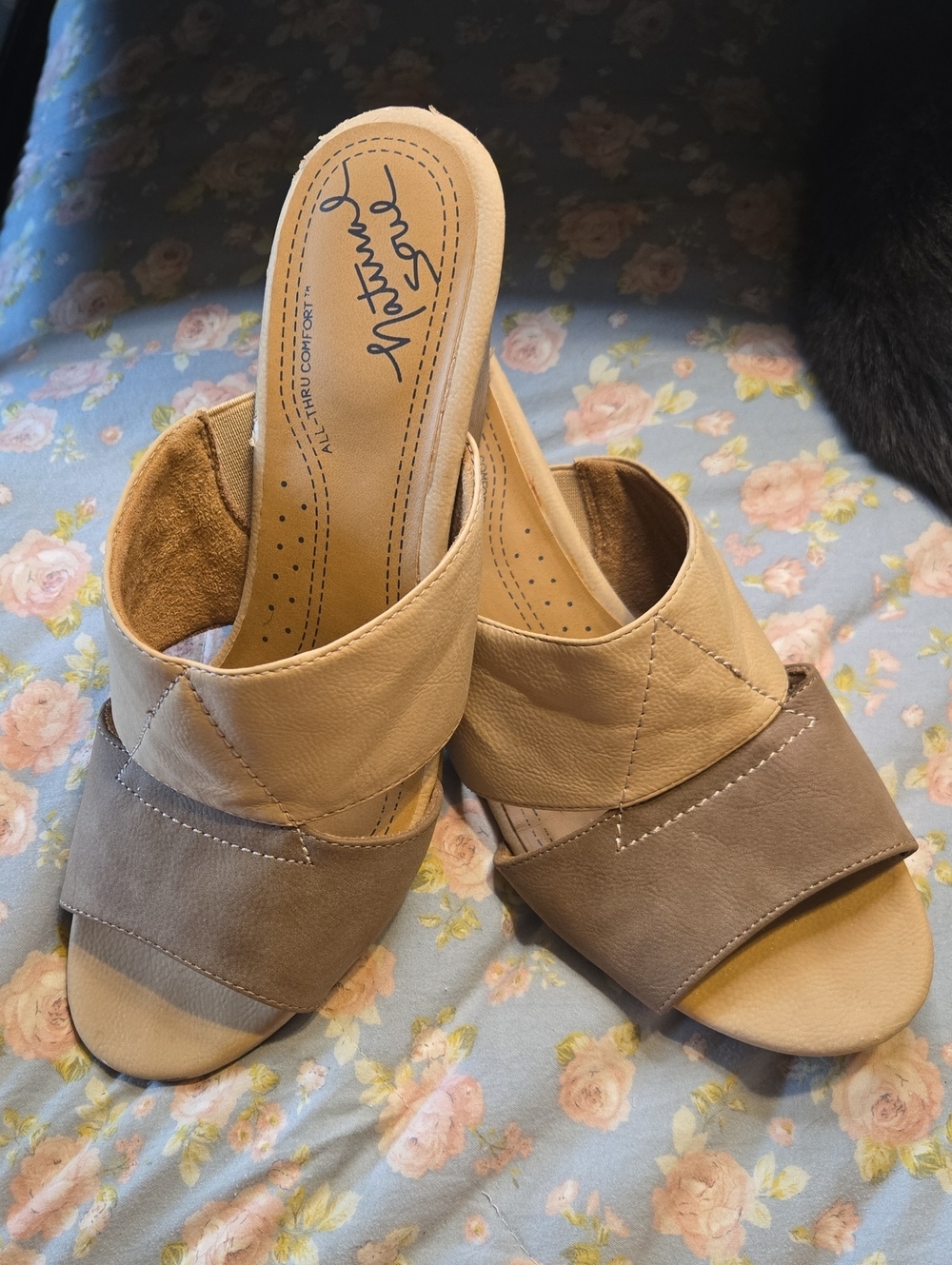 Natural Soul Two-Tone Tan & Taupe Crossover Slide Mules